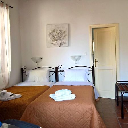 Piazza Castello Hotel Plaka  Buitenkant foto