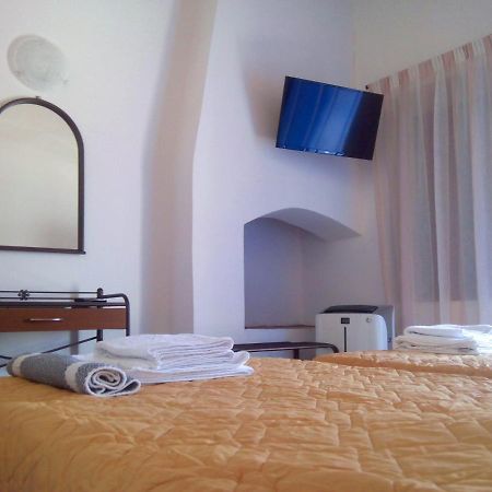 Piazza Castello Hotel Plaka  Buitenkant foto